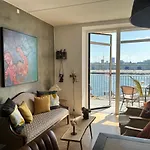Apartment Directly To Seafront Of Bassin 7 With Big Balcony And Free Parking