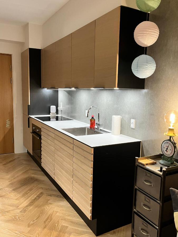 Directly To Seafront Of Bassin 7 With Big Balcony And Free Parking Lejlighed *
