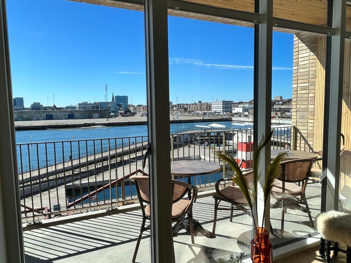 Directly To Seafront Of Bassin 7 With Big Balcony And Free Parking Lejlighed *