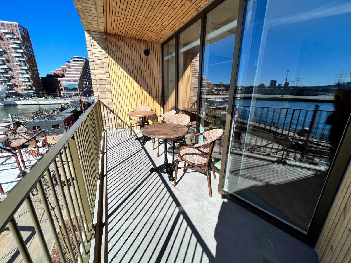 Directly To Seafront Of Bassin 7 With Big Balcony And Free Parking * Århus