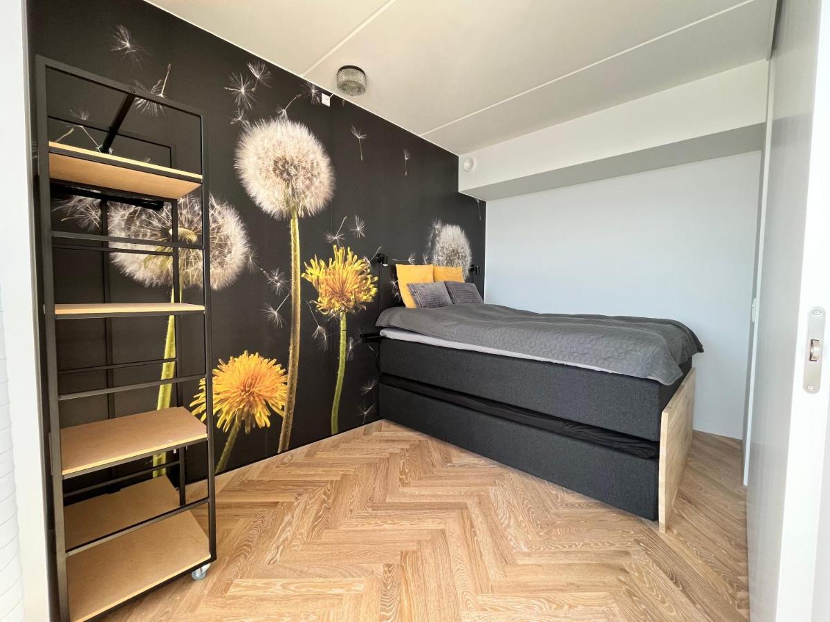 Directly To Seafront Of Bassin 7 With Big Balcony And Free Parking Lejlighed Århus