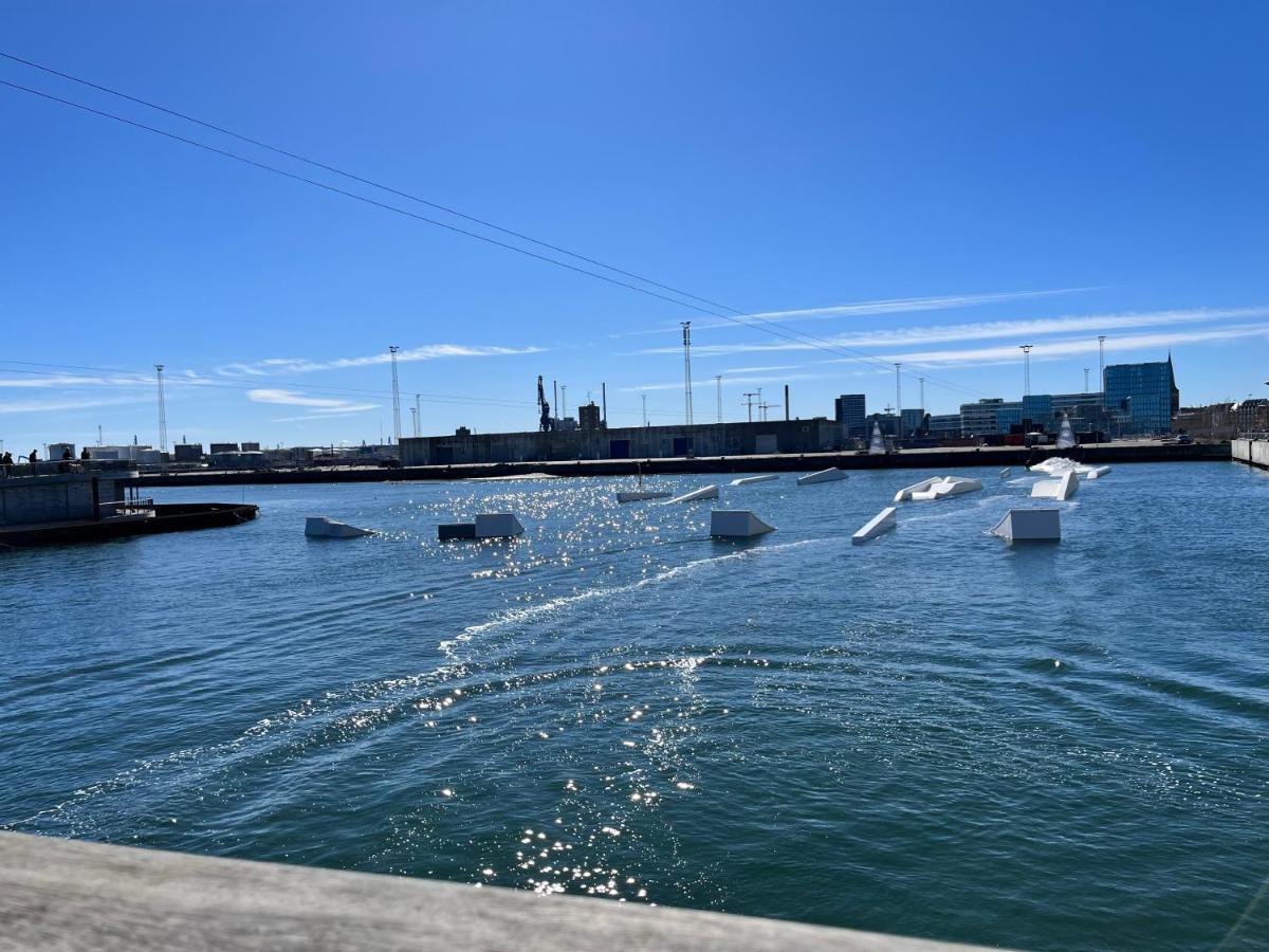 Directly To Seafront Of Bassin 7 With Big Balcony And Free Parking